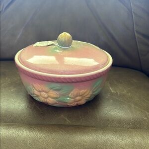 Antique Hull Sunglow casserole